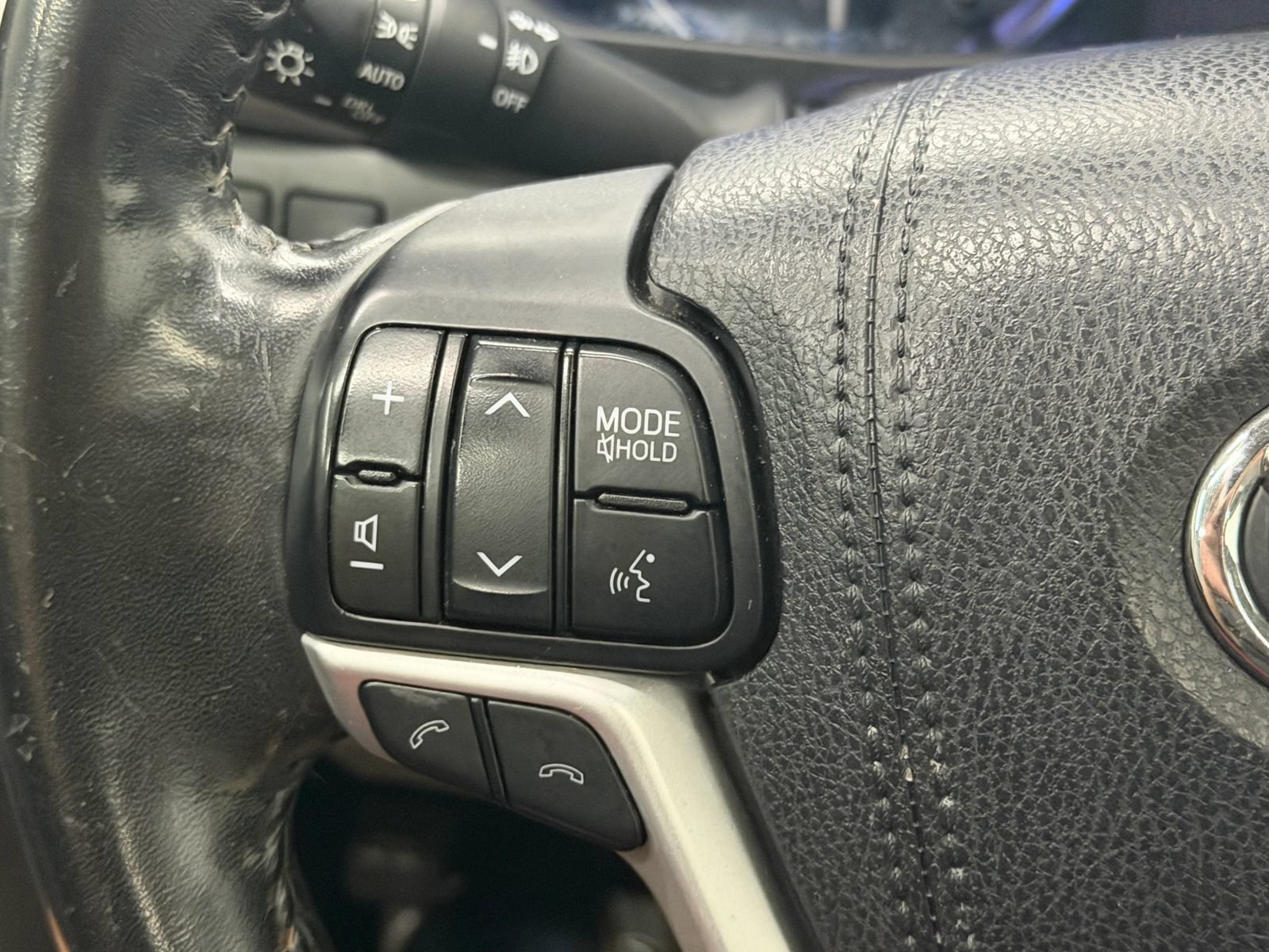 Used 2018 Toyota Highlander Limited Platinum AWD/4WD image 27