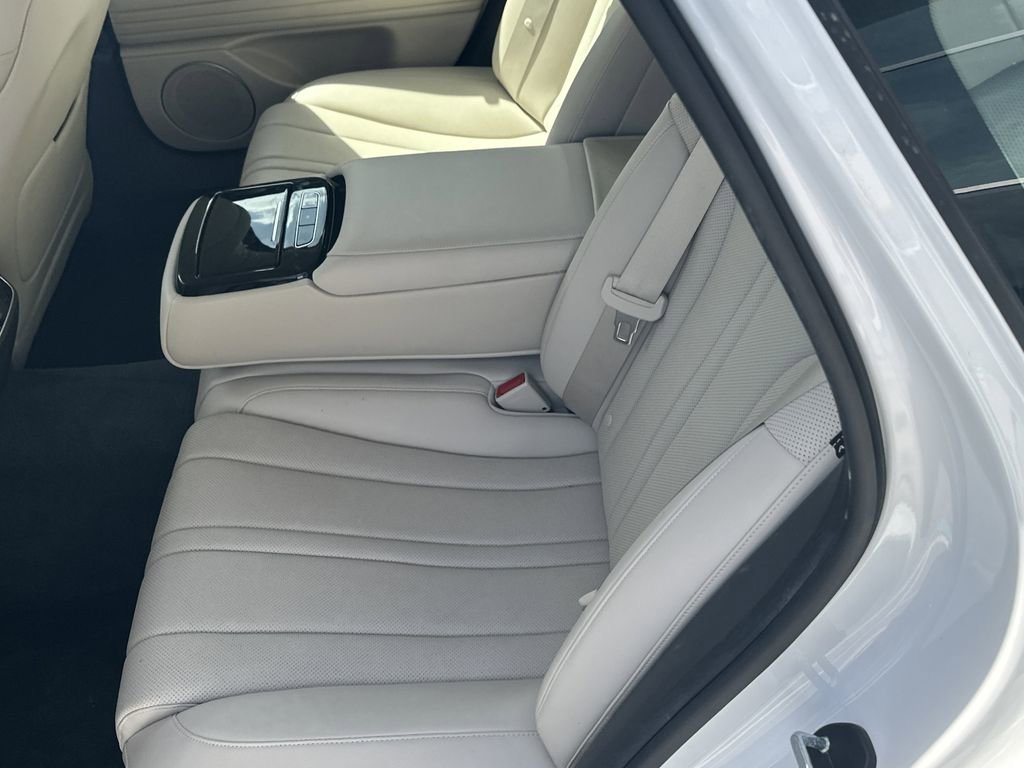Used 2021 Genesis G80 2.5T w/ Advanced Package RWD image 14