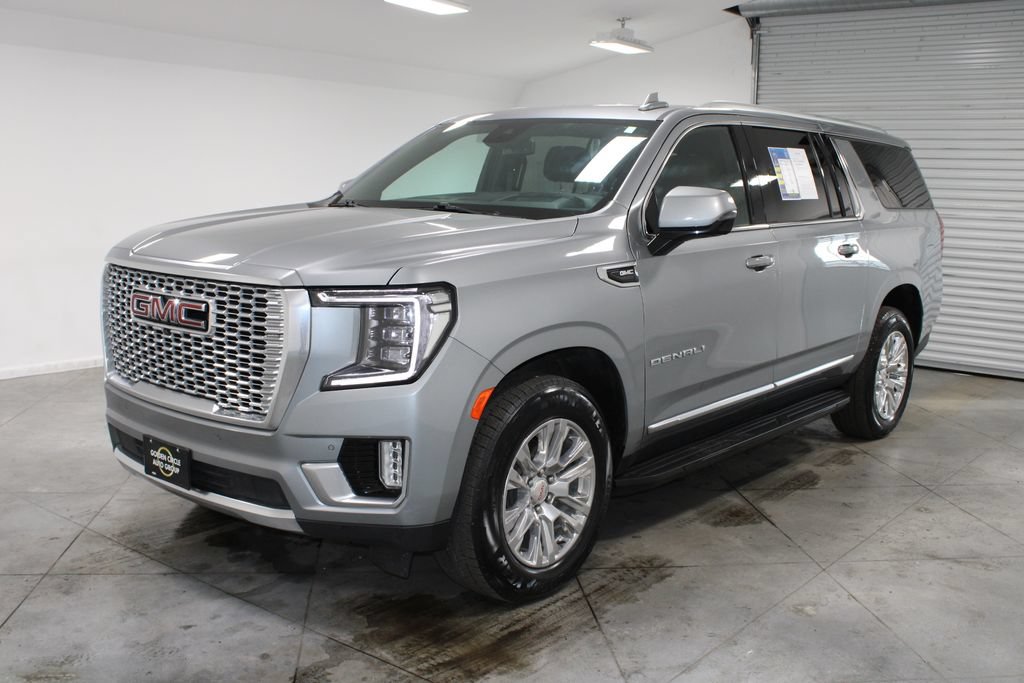 Used 2024 GMC Yukon XL Denali RWD image 4