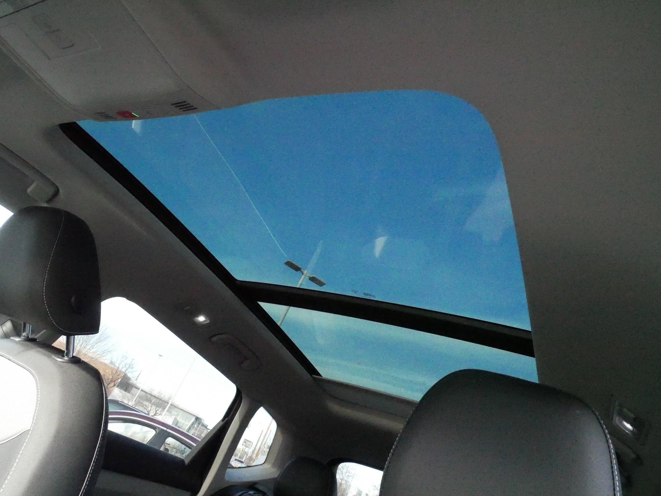 Certified 2024 Volkswagen Taos SEL image 36