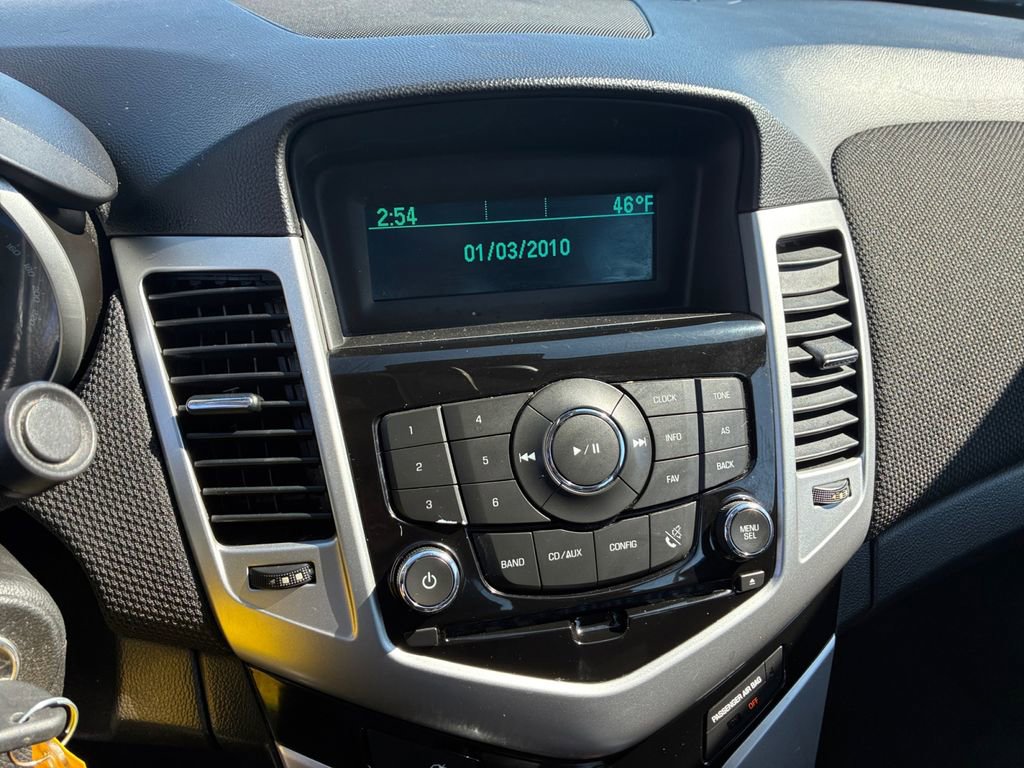 Used 2016 Chevrolet Cruze LT image 24