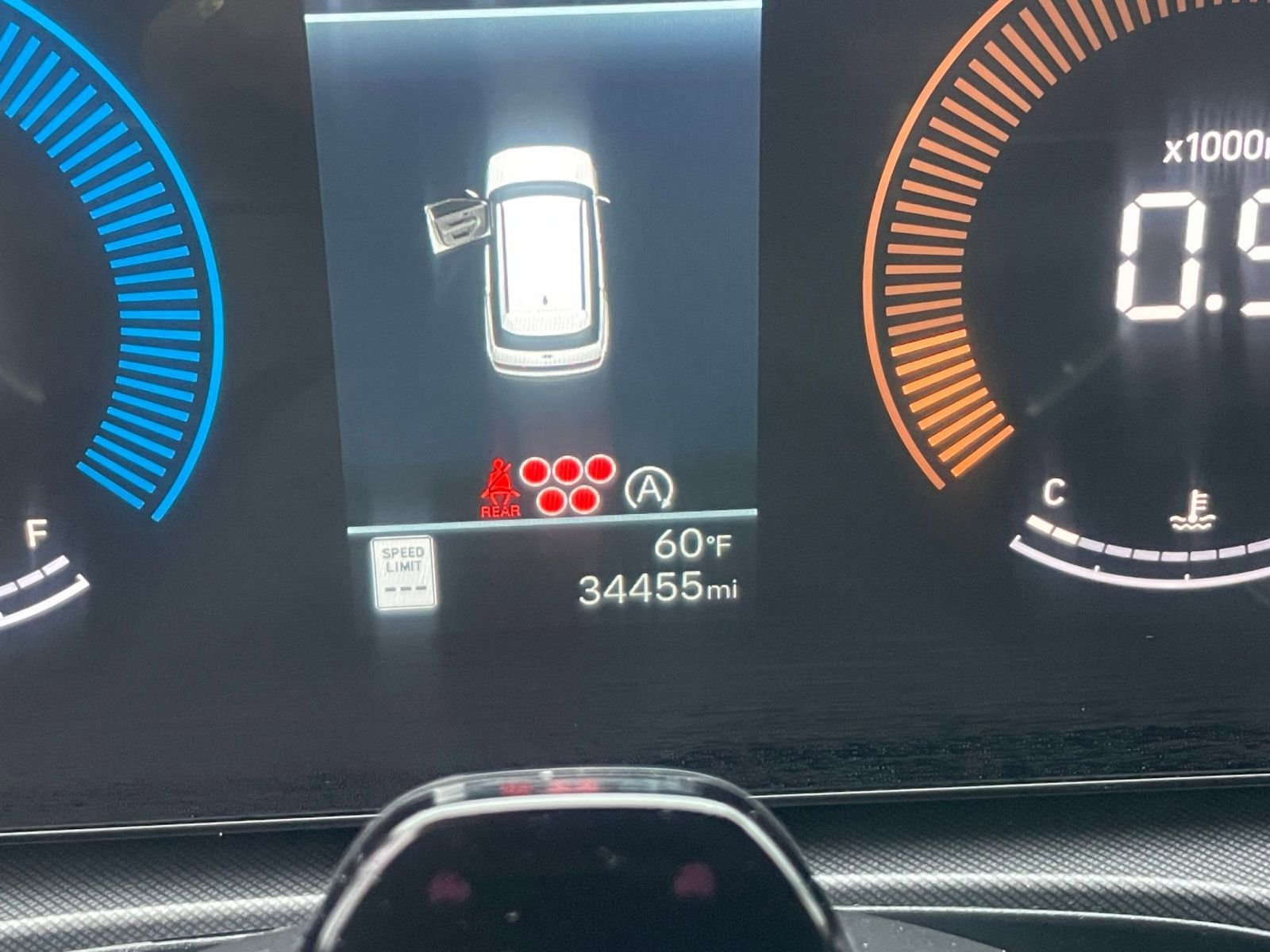 Used 2025 Hyundai Santa Fe SEL image 40