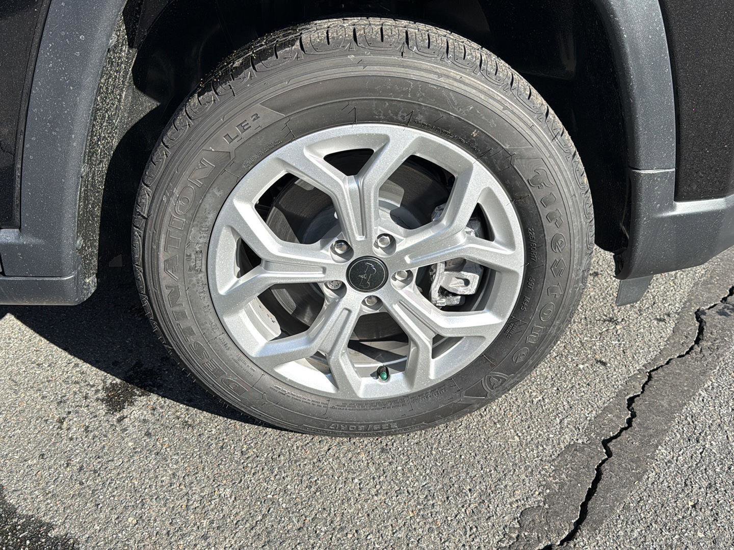 New 2026 Jeep Compass Latitude image 4