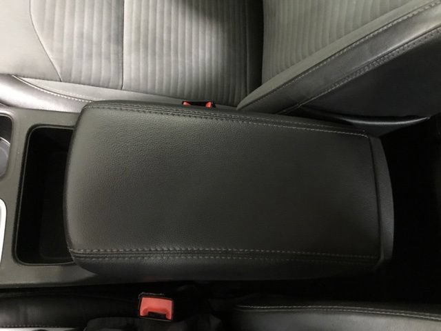 Used 2017 Ford Escape Titanium FWD image 28