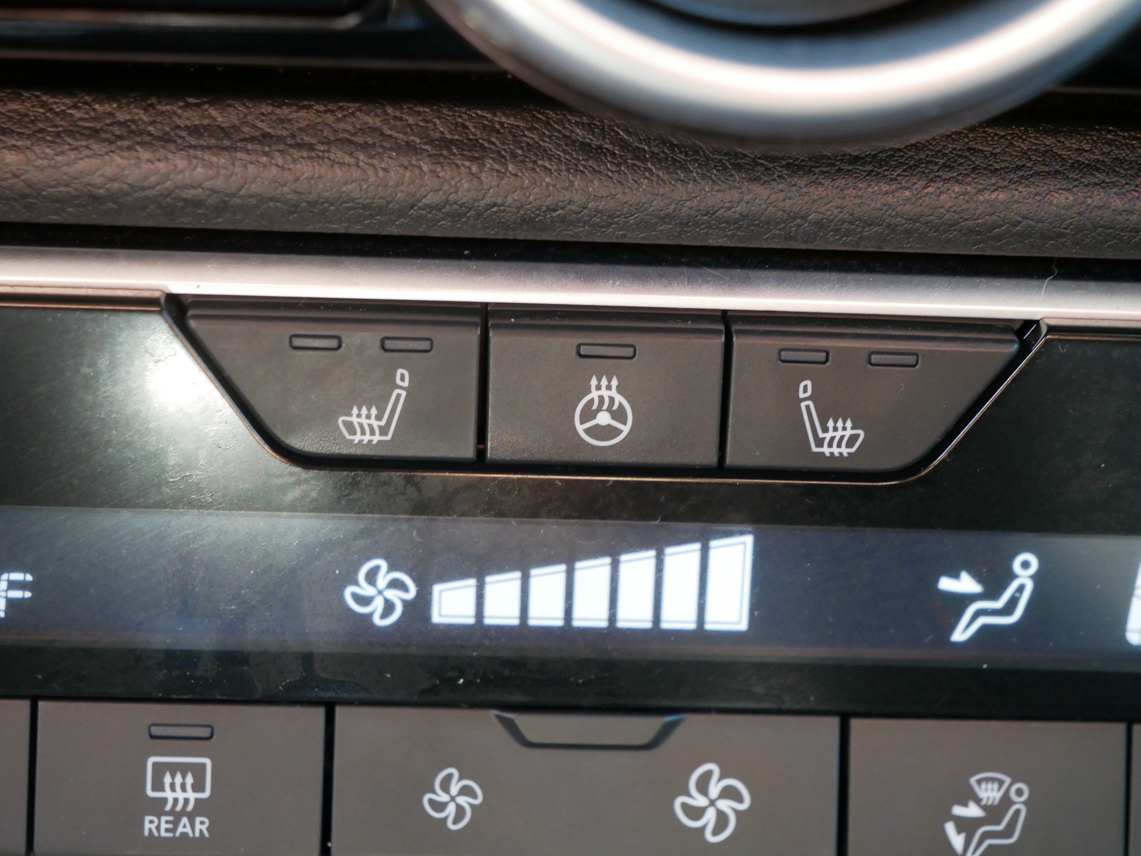 Certified 2024 Nissan Sentra SV w/ All-Weather Package FWD image 33