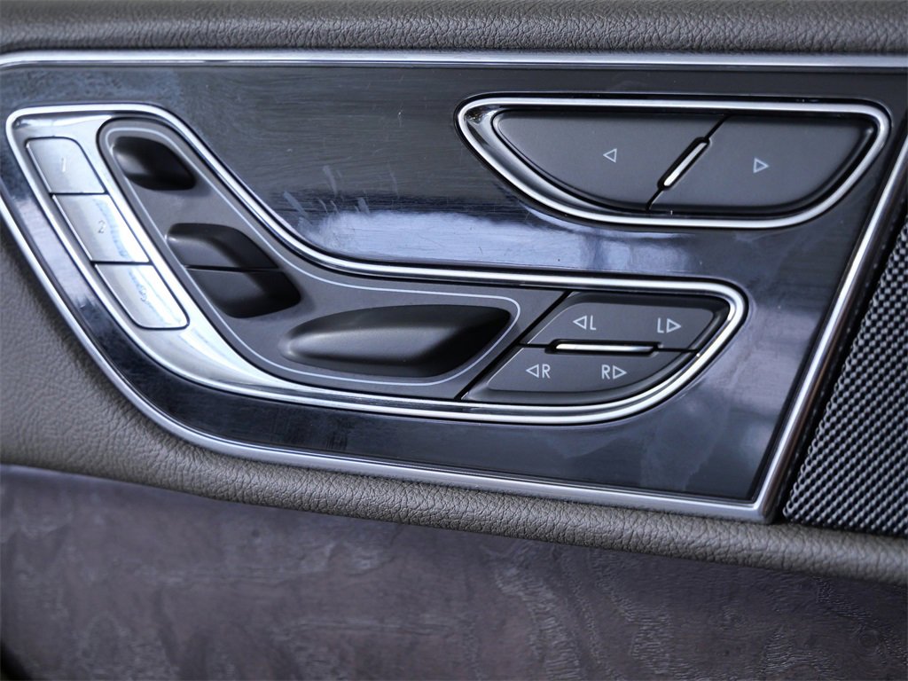 Used 2022 Lincoln Navigator Reserve image 27