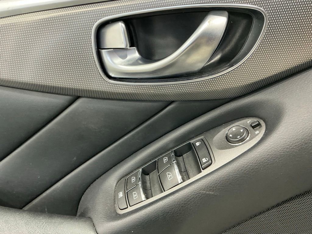 Used 2015 INFINITI Q50 Premium w/ All Weather Package RWD image 16