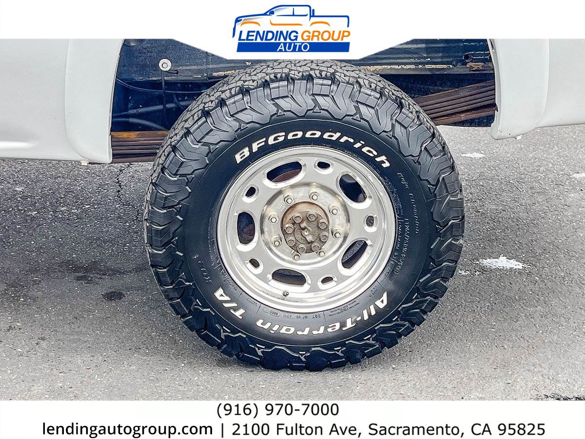 Used 2003 GMC Sierra 2500 SLT w/ SLT Preferred Equipment Group AWD/4WD image 10