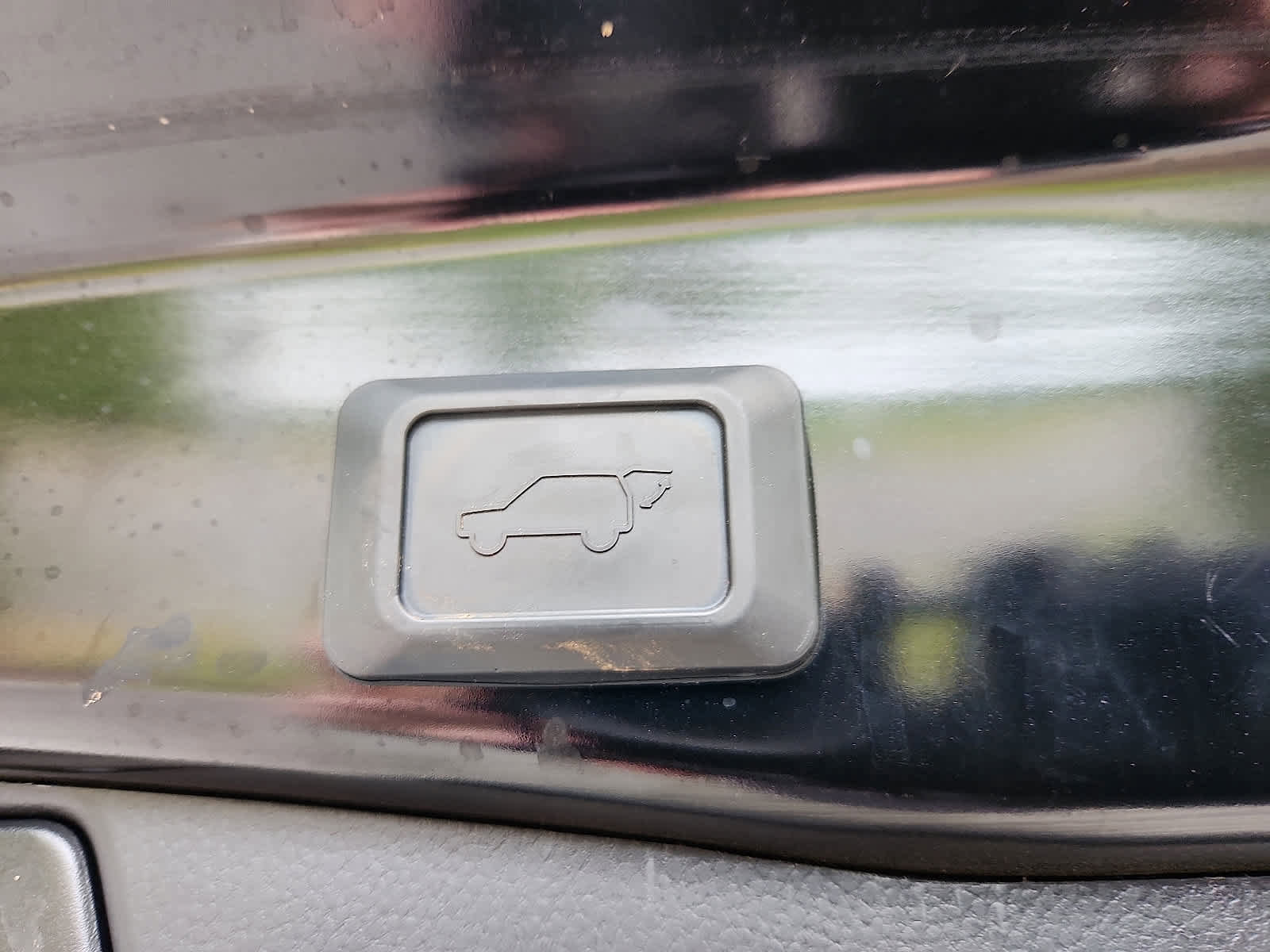 Certified 2021 Toyota RAV4 XLE image 30