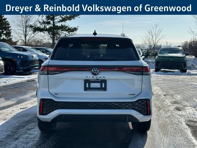 New 2026 Volkswagen Tiguan SE R-Line image 6