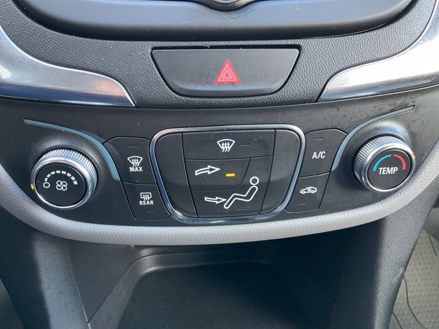Used 2021 Chevrolet Equinox LS w/ LS Convenience Package FWD image 13