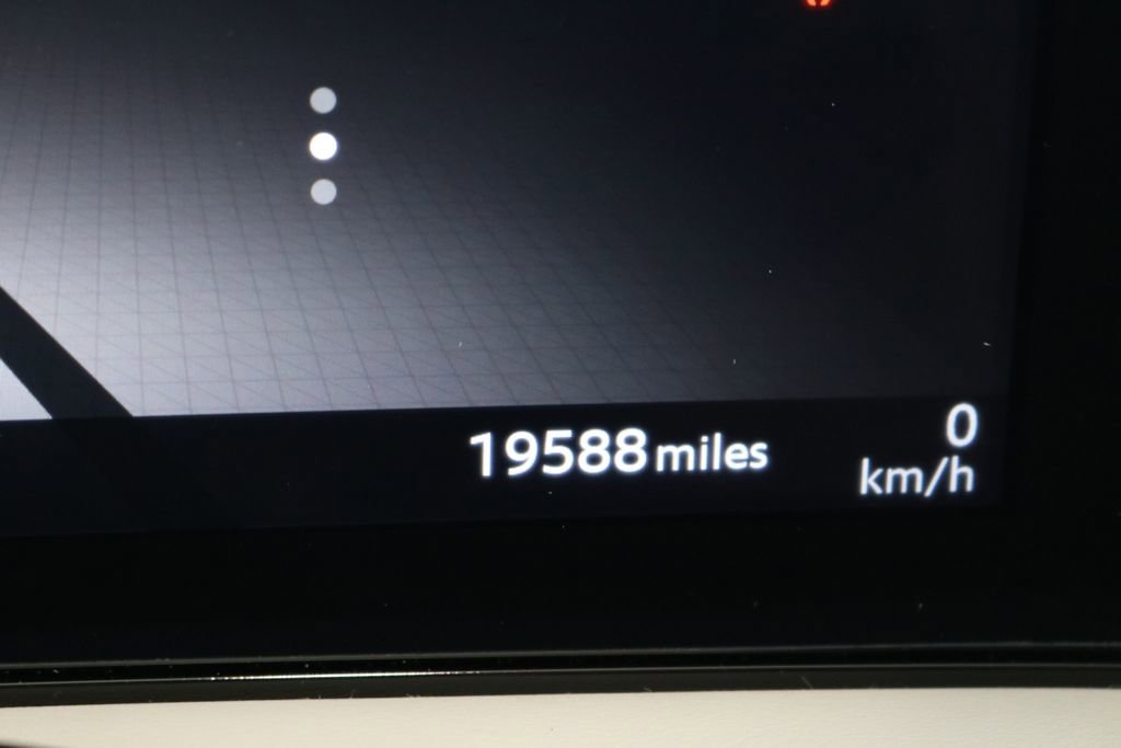 Used 2023 Nissan Ariya AWD image 61