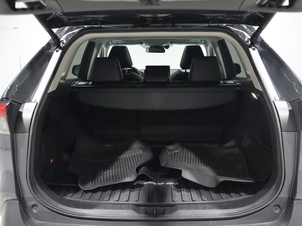 Used 2025 Toyota RAV4 XLE Premium w/ Weather Package image 5