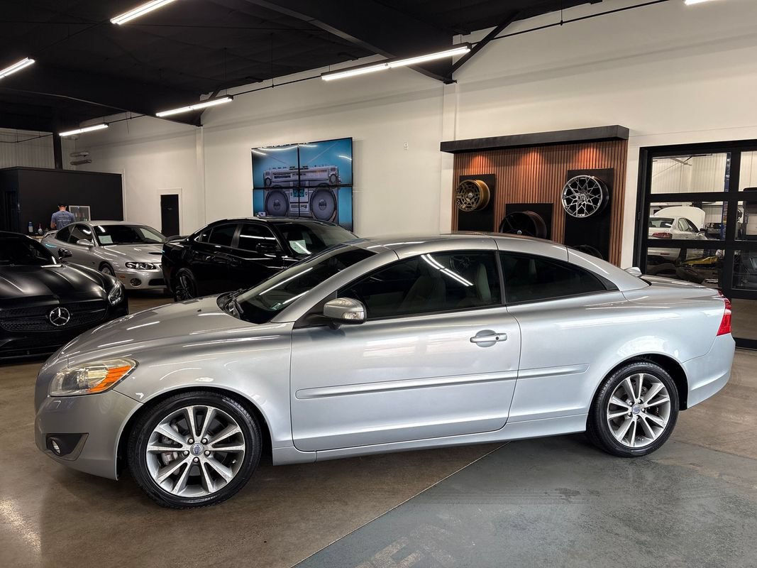 Used 2013 Volvo C70 T5 FWD image 3