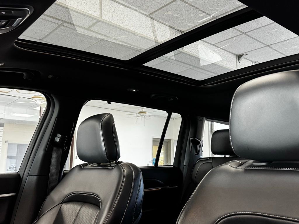 Certified 2024 Jeep Grand Cherokee L Limited w/ Luxury Tech Group II image 24