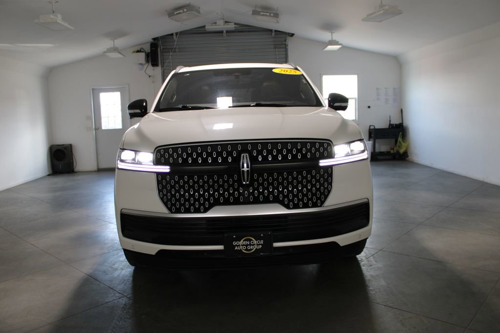 Used 2025 Lincoln Navigator Reserve image 71