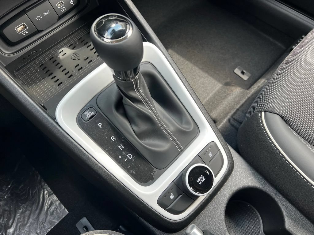 New 2026 Hyundai Venue SEL FWD image 42