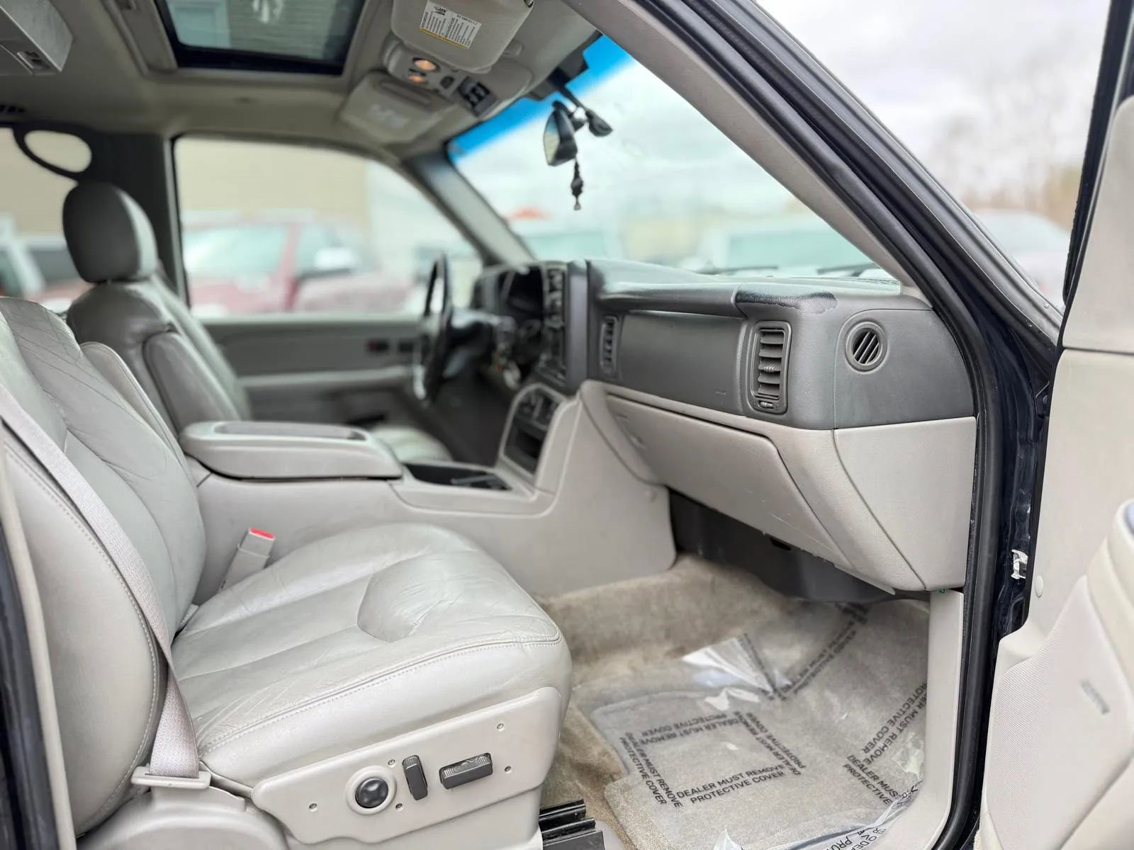 Used 2004 Chevrolet Tahoe Z71 w/ Z71 Preferred Equipment Group image 26