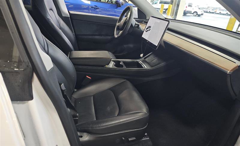 Used 2021 Tesla Model Y Performance image 5