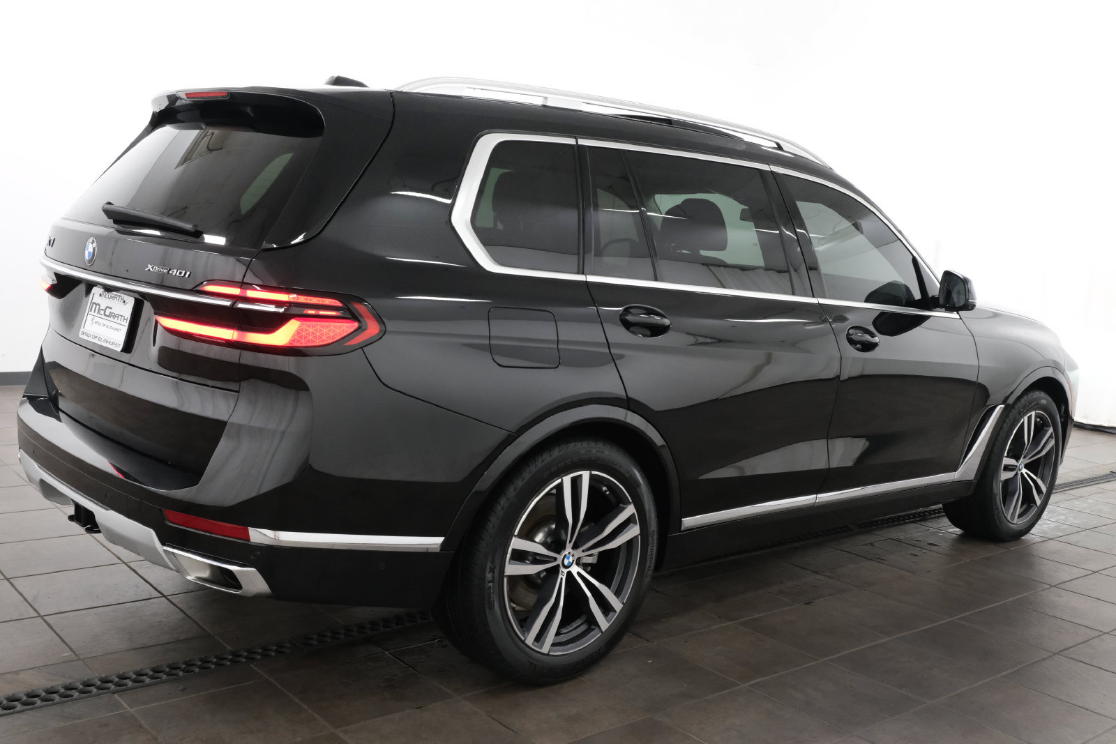 Used 2023 BMW X7 xDrive40i w/ Executive Package AWD/4WD image 6