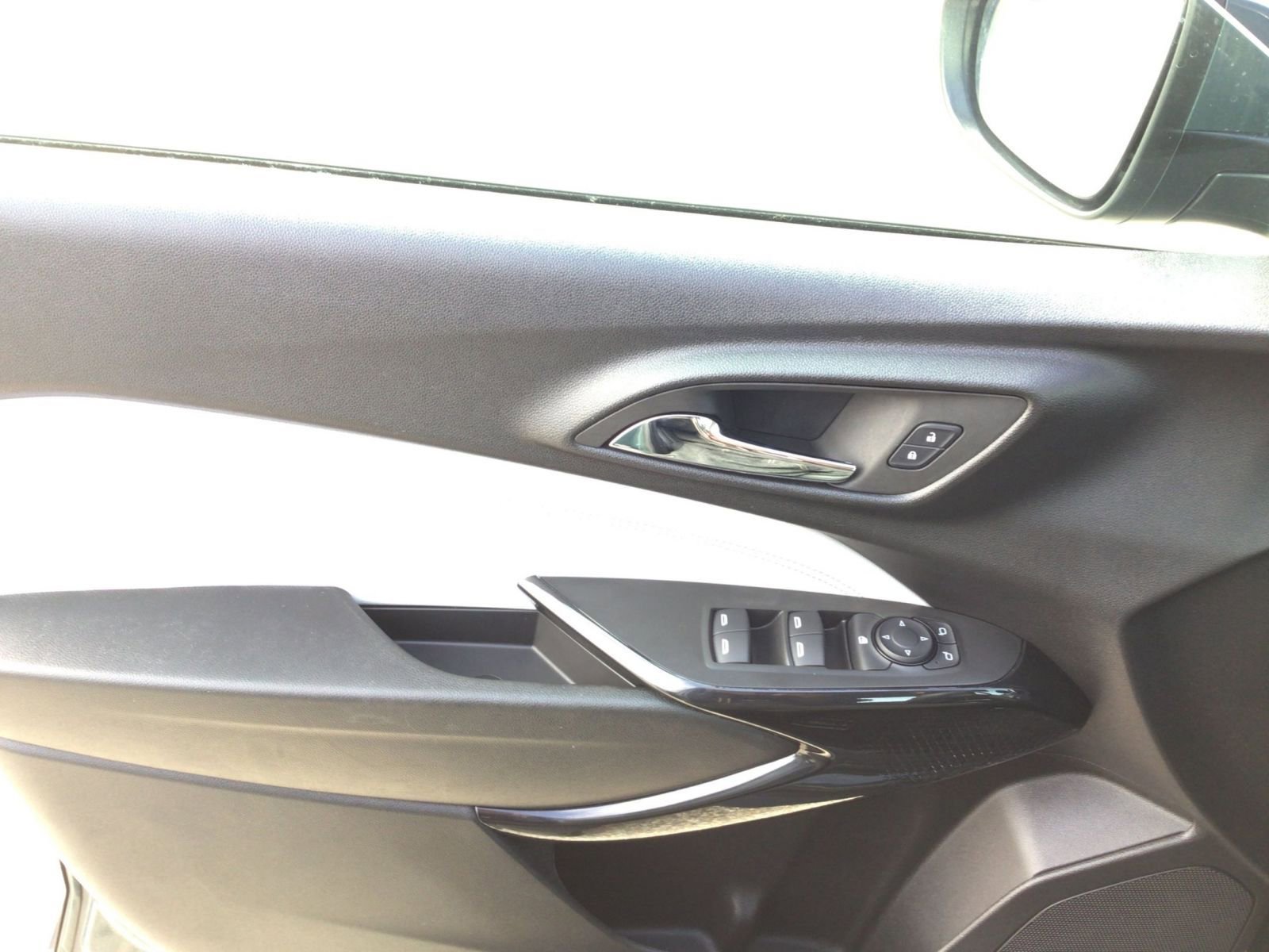 Used 2025 Chevrolet Trax LT image 18
