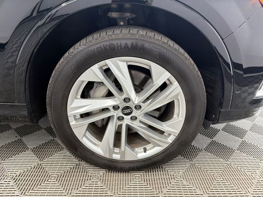 Used 2021 Audi Q7 2.0T Premium w/ Convenience Package image 14