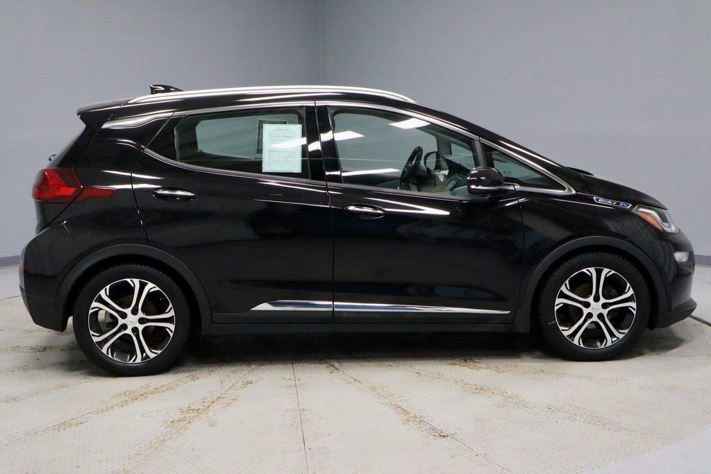Used 2020 Chevrolet Bolt Premier w/ Infotainment Package image 12