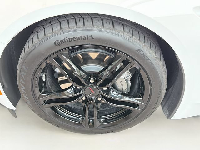 Used 2017 Chevrolet Corvette Stingray Coupe w/ Carbon Flash Badge Package RWD image 20