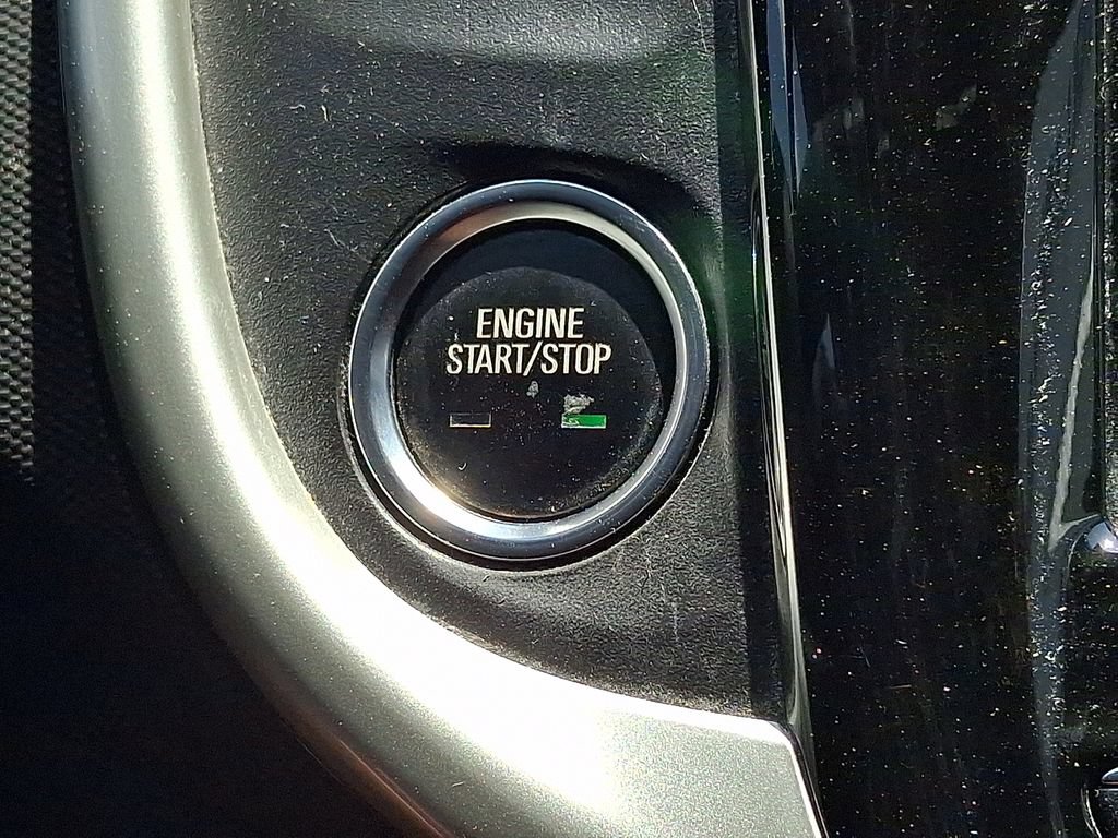 Used 2020 Chevrolet Sonic LT w/ Convenience Package FWD image 26