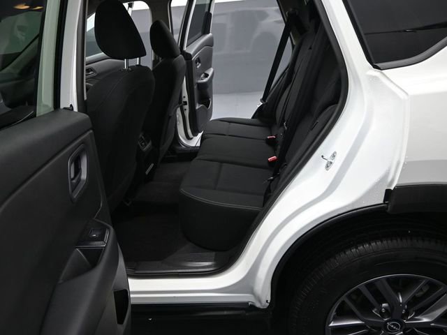 Used 2024 Nissan Rogue S image 16