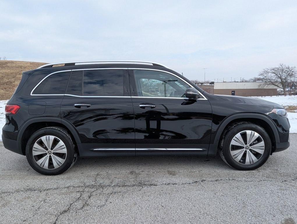 Used 2023 Mercedes-Benz EQB 300 4MATIC image 8