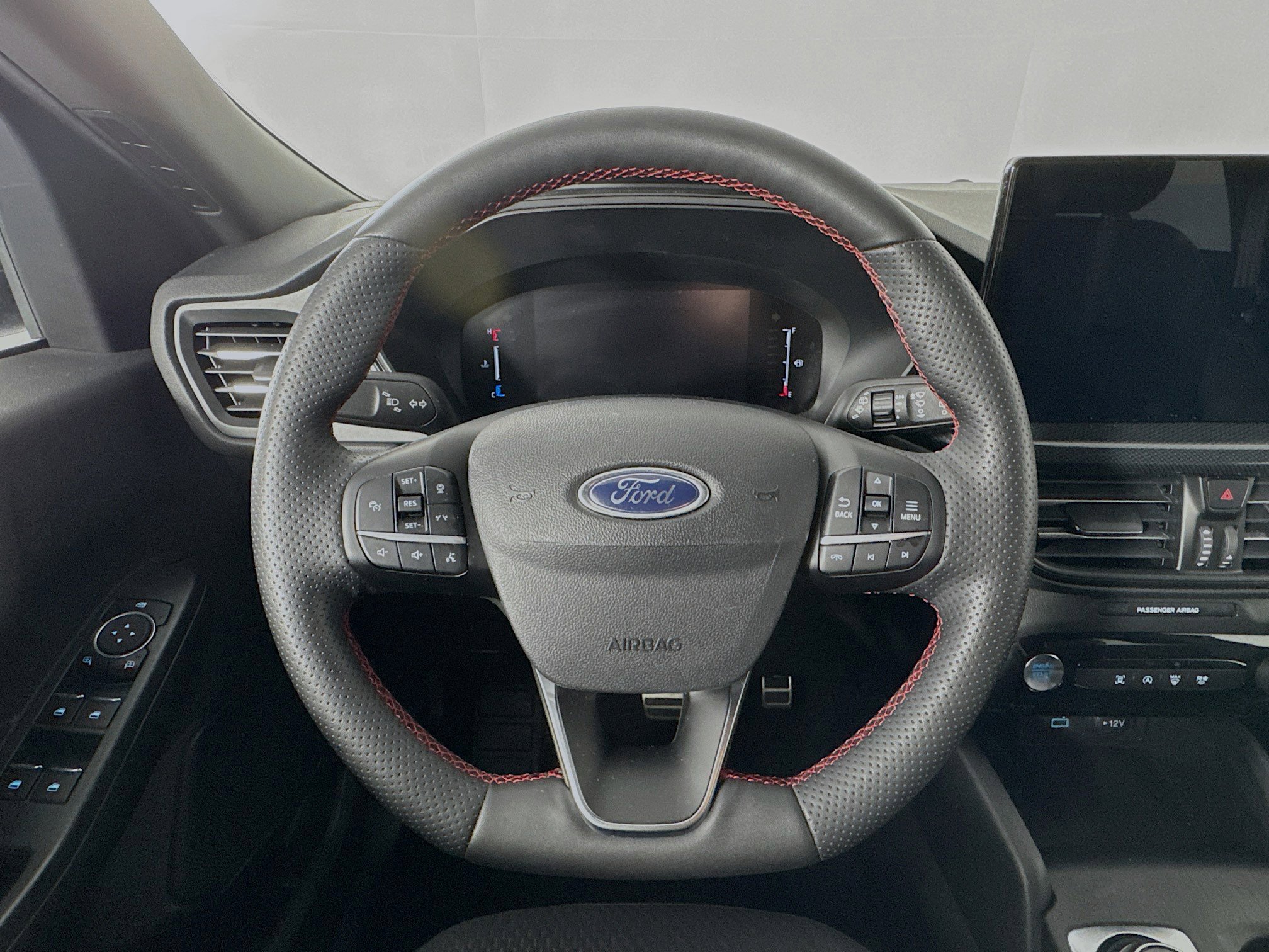 Used 2023 Ford Escape ST-Line w/ Tech Pack #1 AWD/4WD image 11