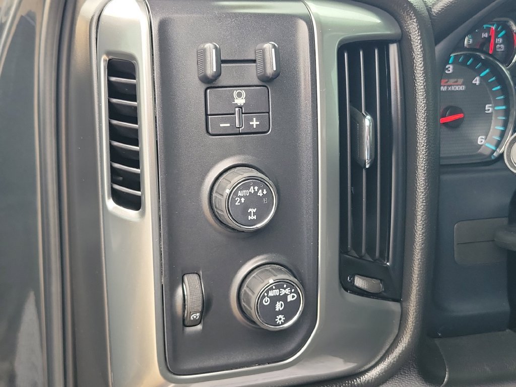 Used 2017 Chevrolet Silverado 1500 LT w/ All Star Edition AWD/4WD image 12