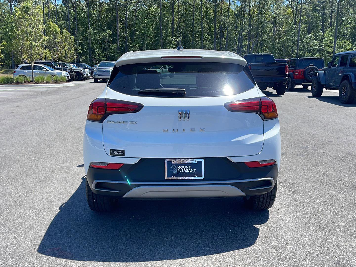 Used 2024 Buick Encore GX Preferred image 6