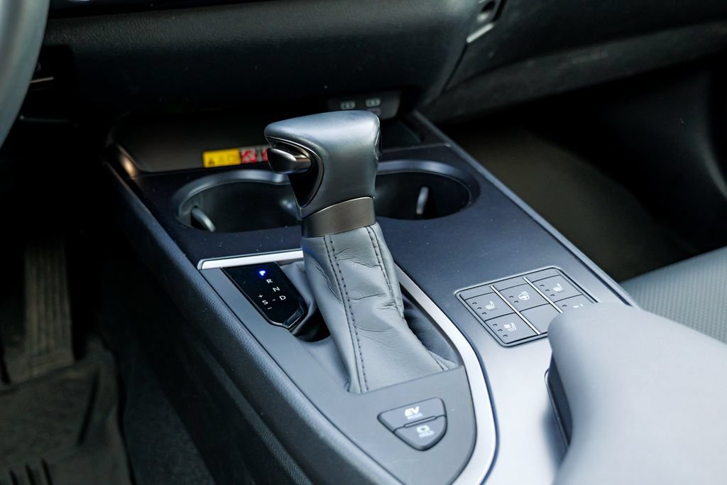 Used 2024 Lexus UX 250h F Sport AWD/4WD image 54