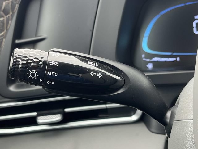 Certified 2025 Hyundai Elantra Sport FWD image 28
