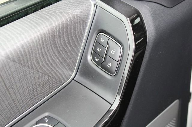 New 2023 Ford F150 Lightning Platinum image 13