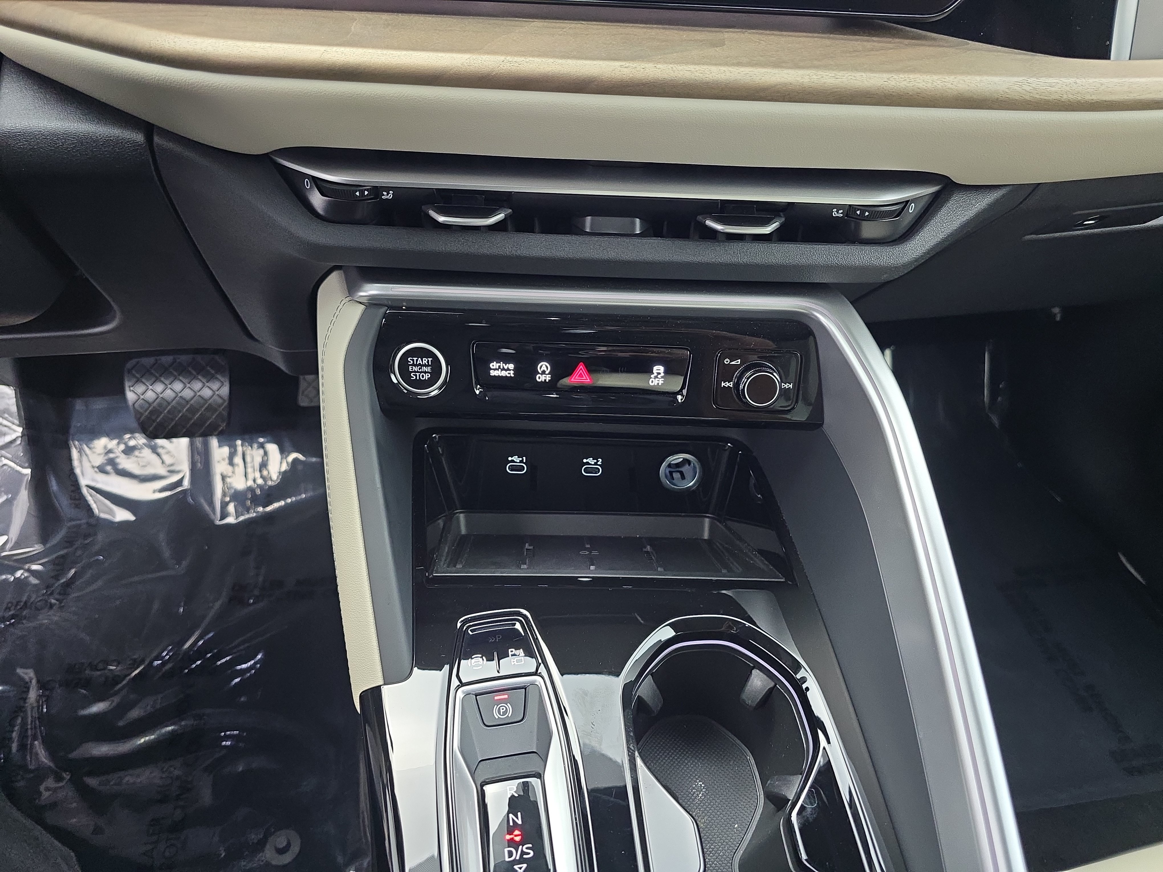 Used 2025 Audi Q5 Prestige AWD/4WD image 24