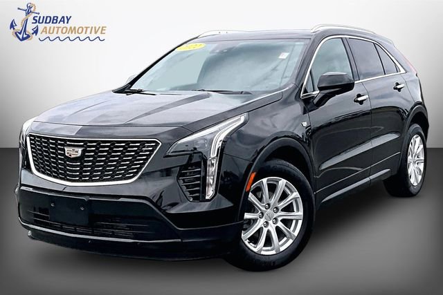 Used 2022 Cadillac XT4 Luxury w/ Cold Weather Package AWD/4WD image 1