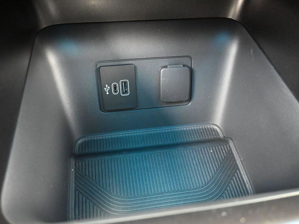 New 2026 Ford Explorer ST-Line w/ ST-Line Street Pack image 29