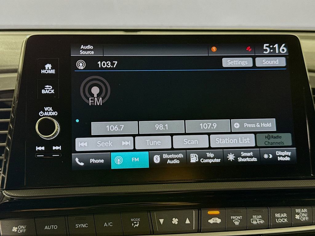 Used 2025 Honda Odyssey EX-L image 15