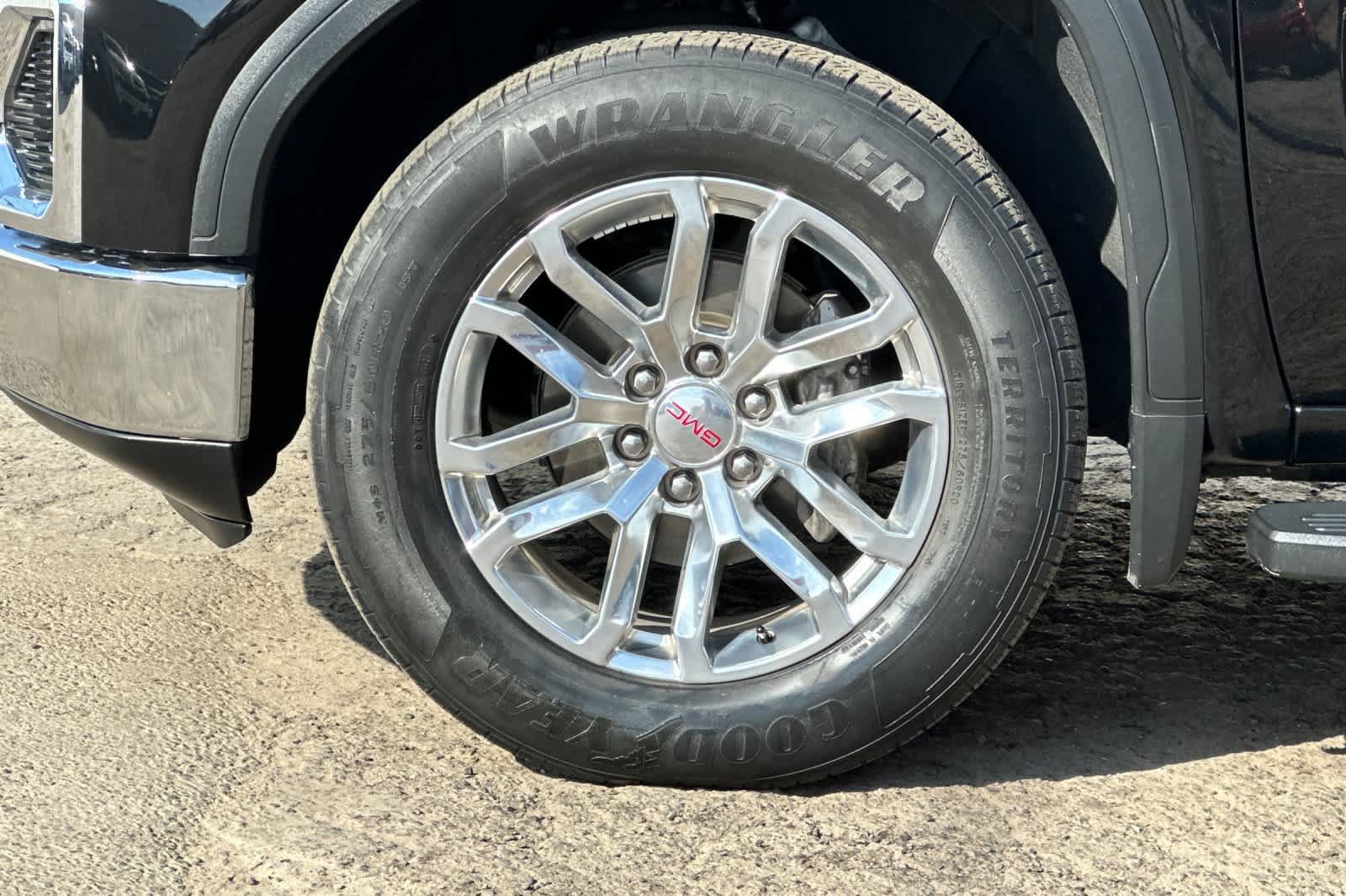 Used 2019 GMC Sierra 1500 SLT w/ SLT Premium Plus Package AWD/4WD image 36