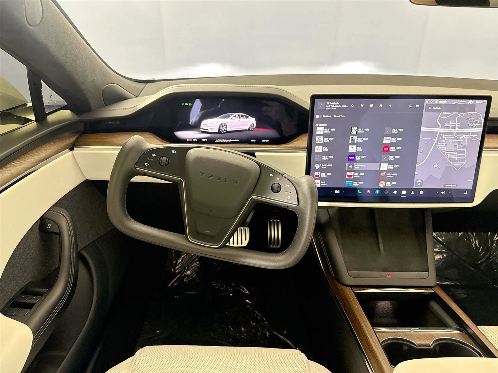 Used 2022 Tesla Model S image 28