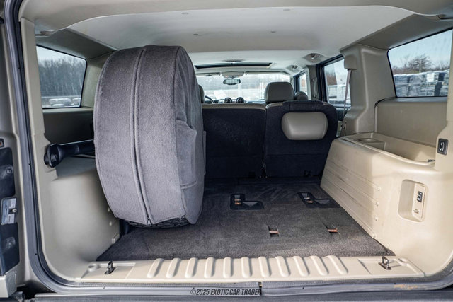 Used 2003 HUMMER H2 w/ Preferred Equipment Group image 58