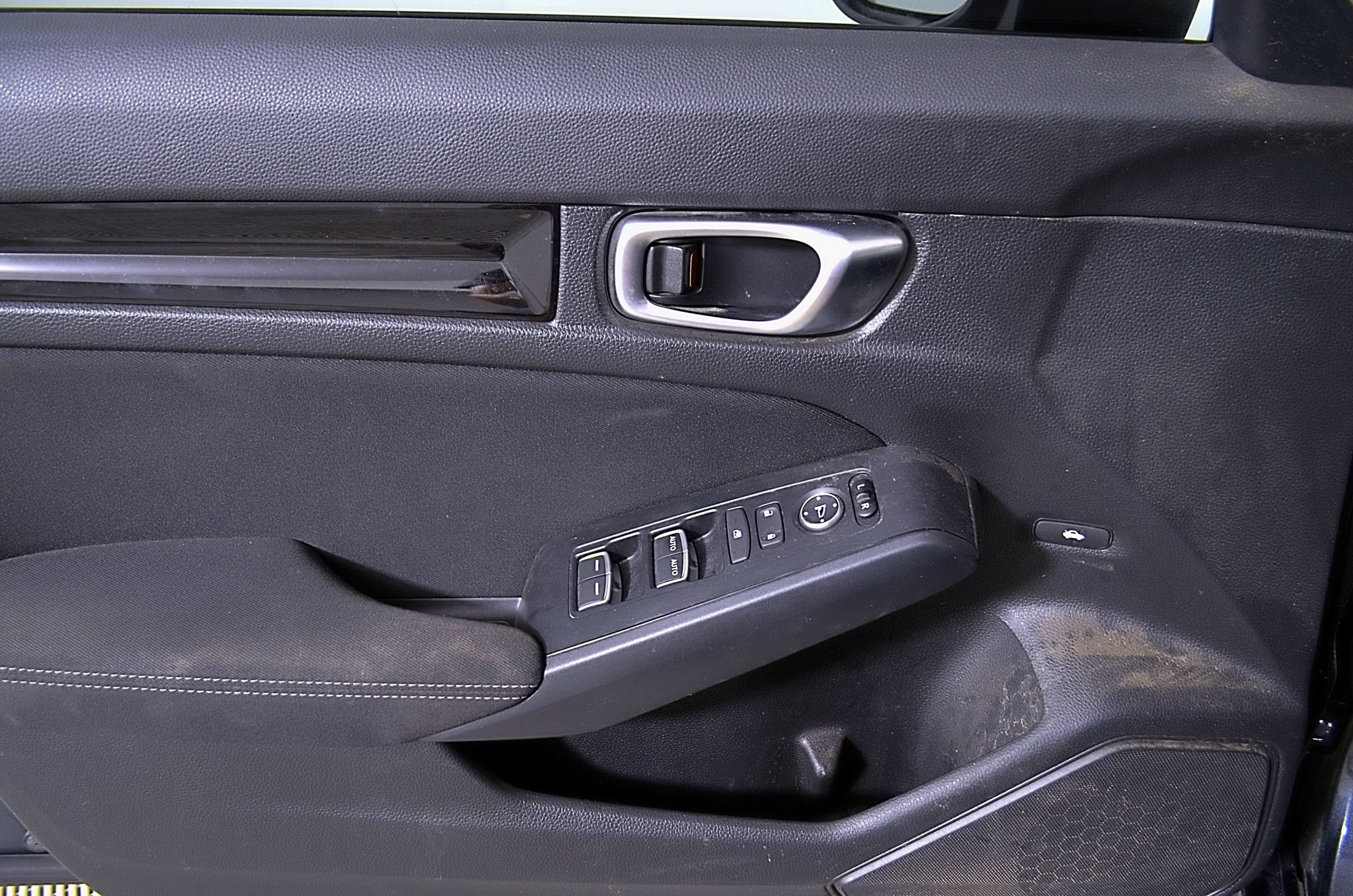 Used 2024 Honda Civic EX image 18