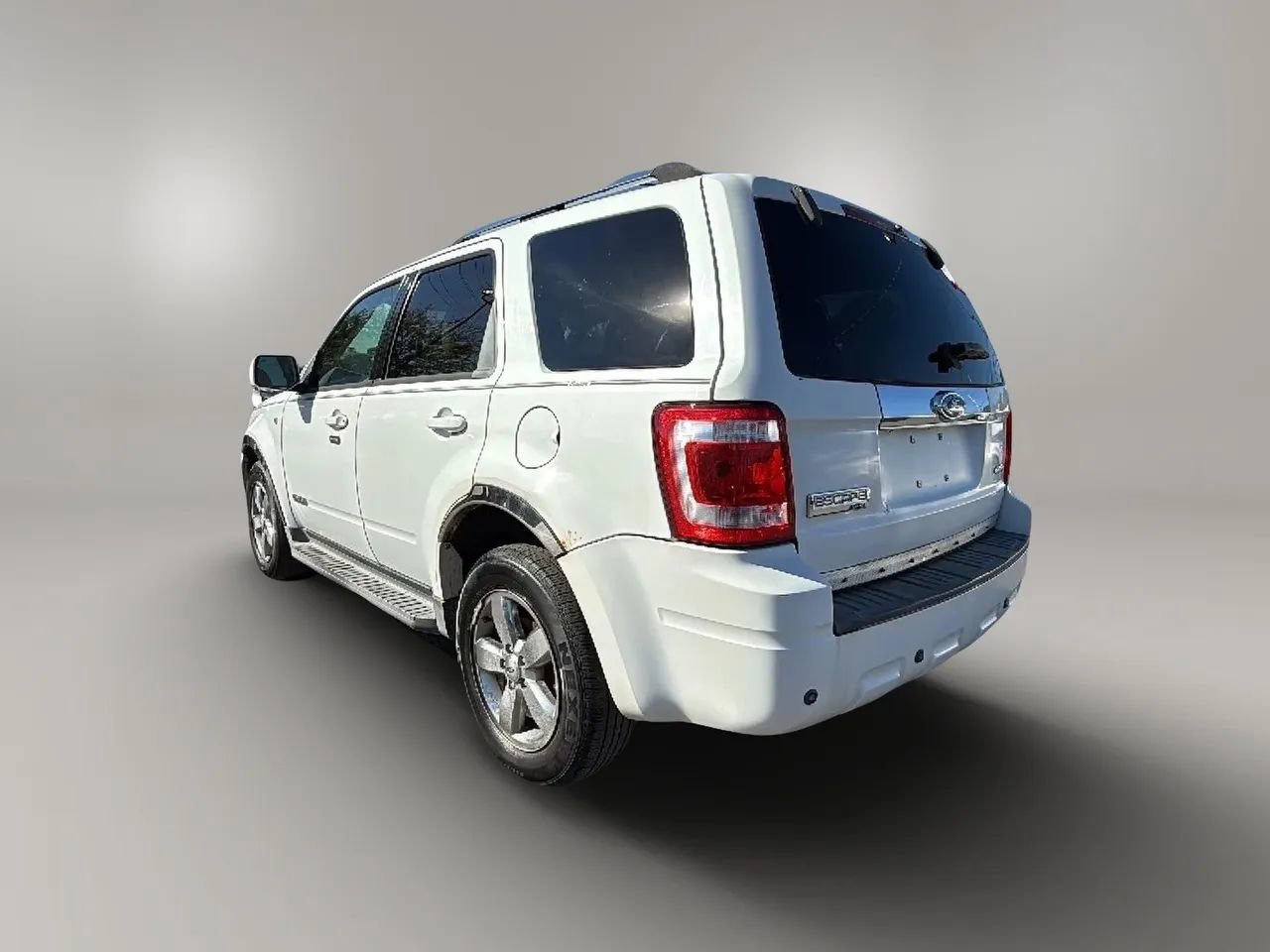 Used 2008 Ford Escape Limited image 3