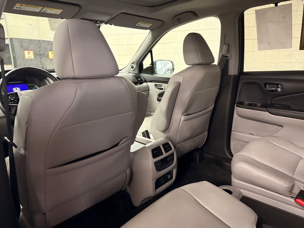 Used 2022 Honda Pilot Elite image 13