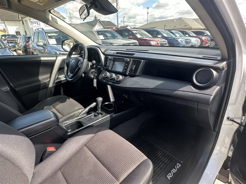 Used 2017 Toyota RAV4 LE w/ All Weather Liner Package AWD/4WD image 8