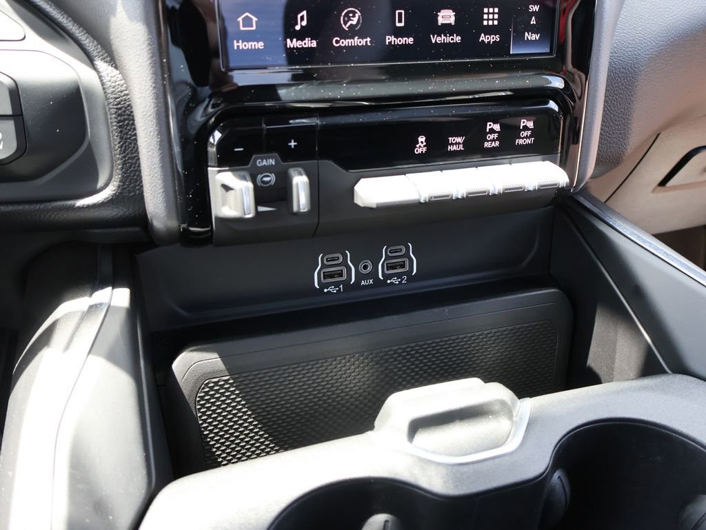 Used 2026 RAM 2500 Big Horn AWD/4WD image 38