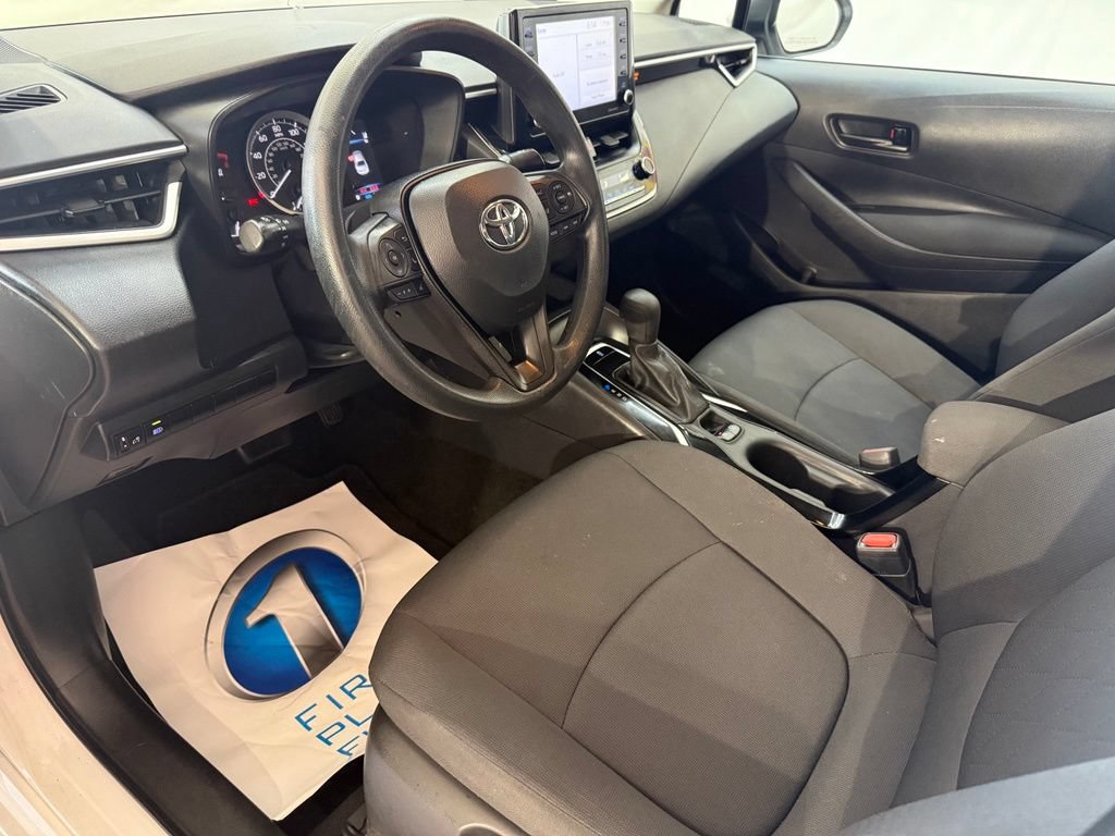 Used 2022 Toyota Corolla LE FWD image 10